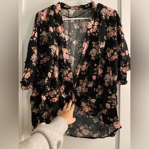 10 Floral Kimono  - Black and Pink